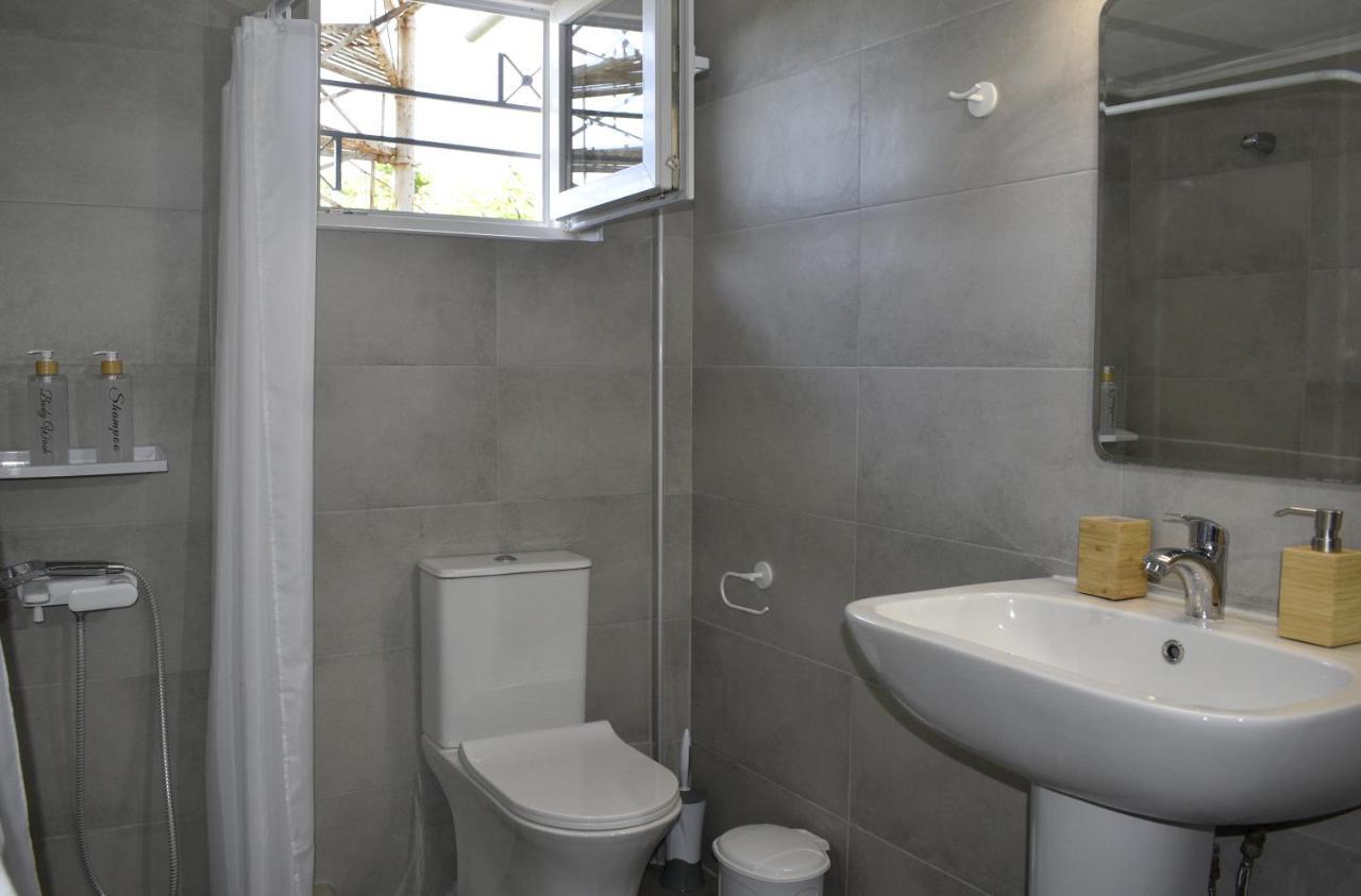 To Spitaki Dalamanara Exterior photo
