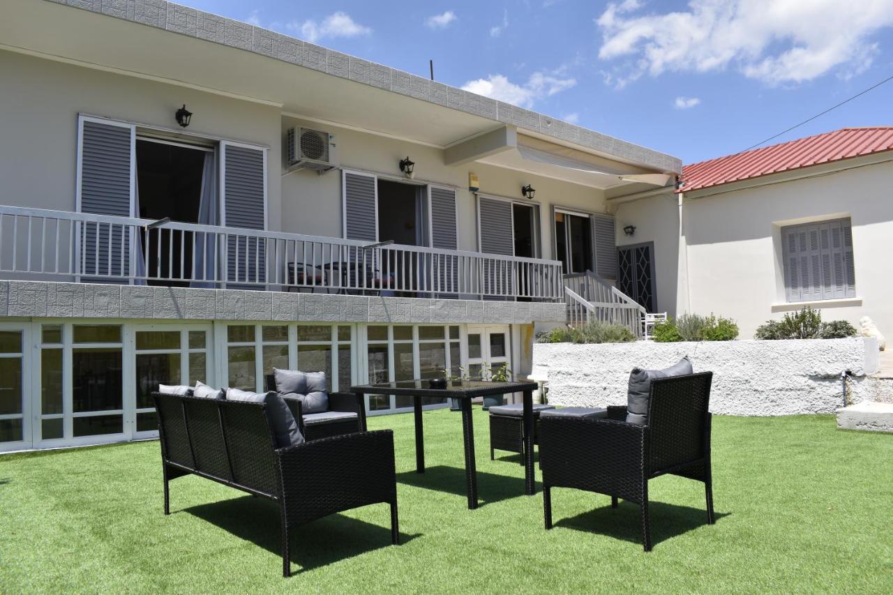 To Spitaki Dalamanara Exterior photo